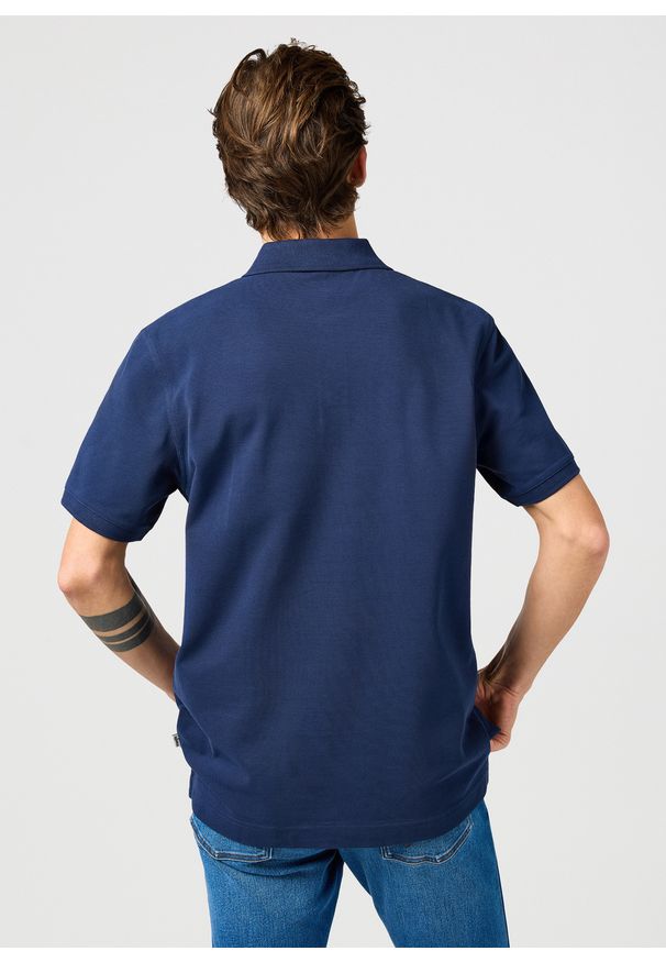 Wrangler - MESKA KOSZULKA POLO WRANGLER POLO SHIRT BLACK IRIS 112362388. Typ kołnierza: polo