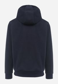 Born2be - Granatowa Dzianinowa Bluza z Kapturem Nisrat. Typ kołnierza: kaptur. Kolor: niebieski. Materiał: dzianina. Wzór: aplikacja, nadruk #7