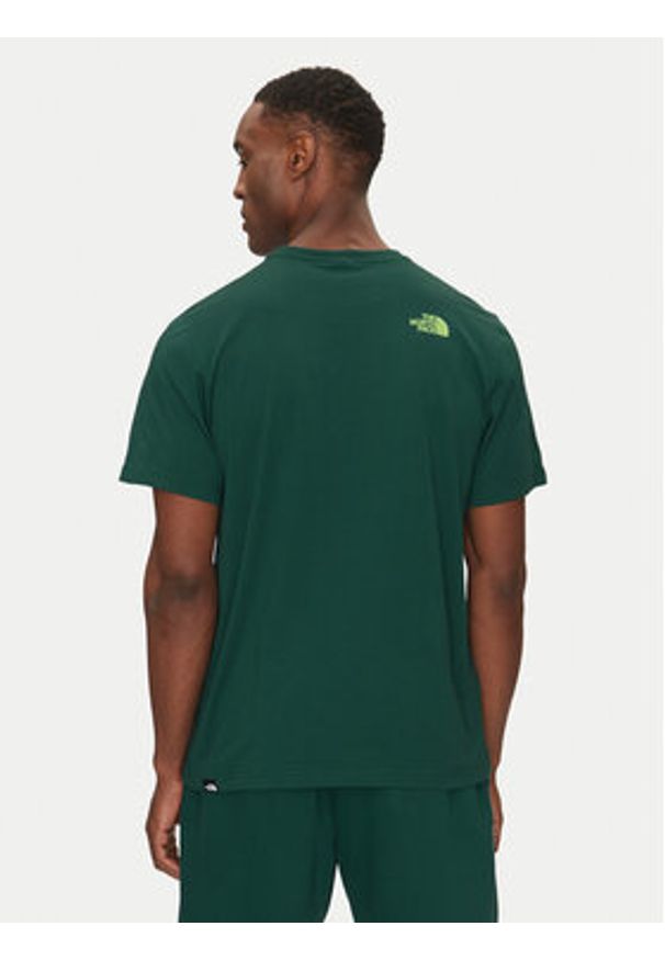 The North Face T-Shirt Easy NF0A8A6C Zielony Regular Fit. Kolor: zielony. Materiał: bawełna