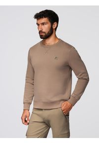 Ombre Clothing - Klasyczna bluza męska z okrągłym dekoltem – jasnobrązowa V3 - Rozmiar: XL. Okazja: na co dzień. Kolor: brązowy. Materiał: dzianina, bawełna, poliester. Wzór: aplikacja. Styl: klasyczny