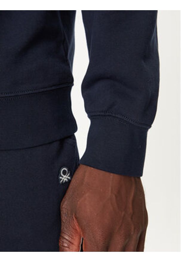 United Colors of Benetton - United Colors Of Benetton Bluza 342ZU201K Granatowy Regular Fit. Kolor: niebieski. Materiał: bawełna