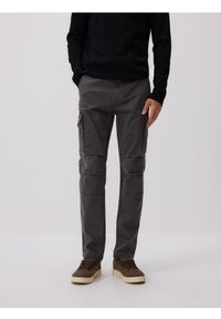 Reserved - Spodnie cargo slim fit - ciemnoszary. Kolor: szary. Materiał: tkanina, bawełna