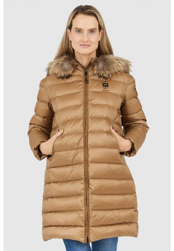 Blauer USA - BLAUER Brązowa kurtka puchowa damska z odpinanym futrem jenota, Rozmiar XS. Kolor: brązowy. Materiał: puch, futro