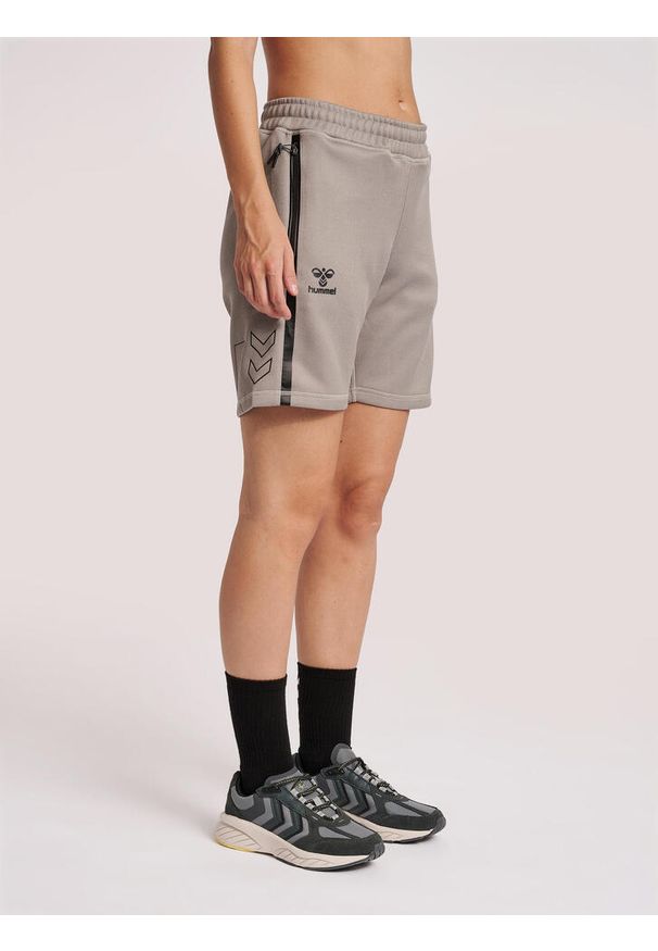 Szorty damskie Hummel Cima XK. Kolor: szary. Materiał: dresówka, materiał