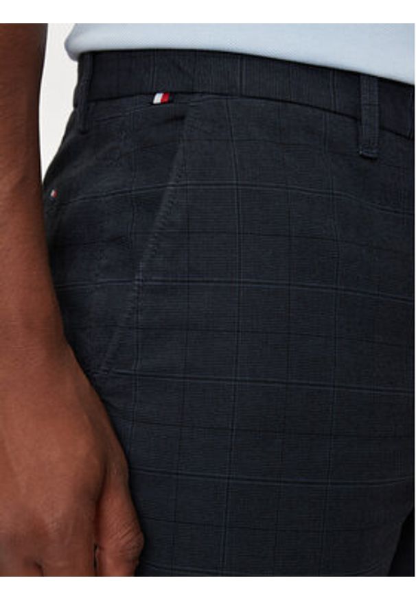 TOMMY HILFIGER - Tommy Hilfiger Chinosy Denton MW0MW35644 Granatowy Straight Fit. Kolor: niebieski. Materiał: bawełna