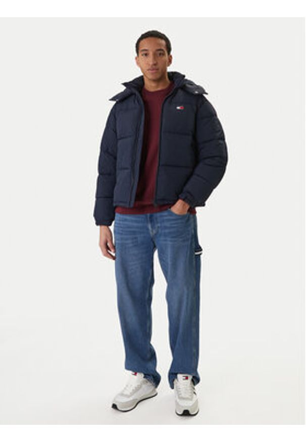 Tommy Jeans Kurtka zimowa DM0DM22730 Granatowy Regular Fit. Kolor: niebieski. Materiał: syntetyk. Sezon: zima