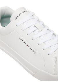TOMMY HILFIGER - Tommy Hilfiger Sneakersy Th Court Lth Detail Ess FM0FM05367 Biały. Kolor: biały. Materiał: skóra #3