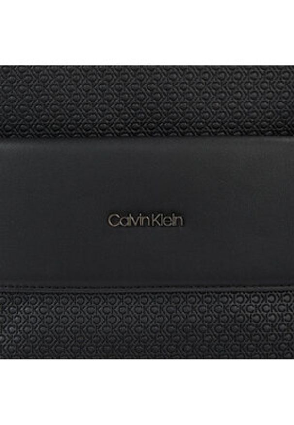 Calvin Klein Plecak Minimalism Squared Bp Mono K50K510802 Czarny. Kolor: czarny. Materiał: materiał