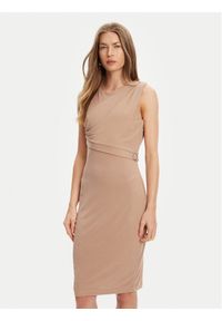Guess Sukienka codzienna W5YK27 KAQL2 Brązowy Regular Fit. Okazja: na co dzień. Kolor: brązowy. Typ sukienki: proste. Styl: casual