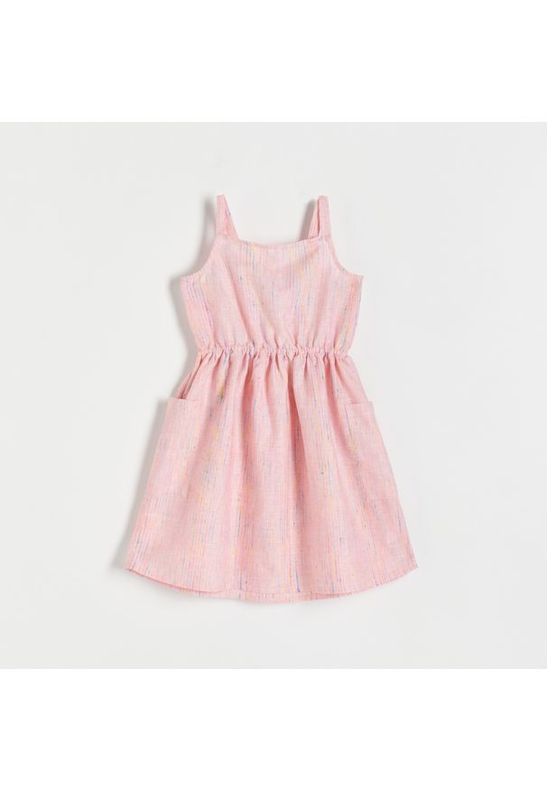 Reserved - Sukienka z wycięciem na plecach - Różowy. Kolor: różowy. Materiał: bawełna, tkanina