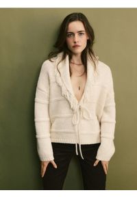 Reserved - Kardigan z frędzlami - kremowy. Kolor: kremowy. Materiał: wełna, dzianina #1