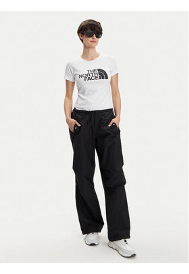 The North Face T-Shirt Easy NF0A87N6 Biały Regular Fit. Kolor: biały. Materiał: bawełna