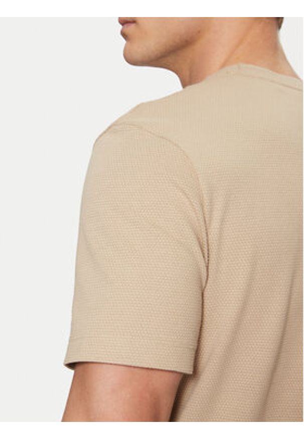 BOSS T-Shirt Tiburt 240 50452680 Beżowy Regular Fit. Kolor: beżowy. Materiał: bawełna