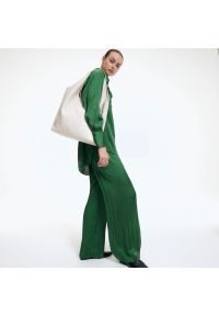 Reserved - Plisowane spodnie - Zielony. Kolor: zielony #1