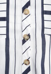 Born2be - Niebieska Letnia Koszula Oversize z Bawełny w Paski z Nietoperzowymi Rękawami Sheilla. Okazja: na co dzień. Kolor: niebieski. Materiał: bawełna. Wzór: paski. Sezon: lato. Styl: elegancki, casual #4