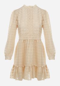 Born2be - Jasnobeżowa Koronkowa Sukienka Mini z Falbanką Kamari. Kolor: beżowy. Materiał: koronka. Wzór: gładki. Sezon: wiosna, lato. Długość: mini #5