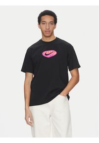 Nike T-Shirt FQ3752 Czarny Regular Fit. Kolor: czarny. Materiał: bawełna