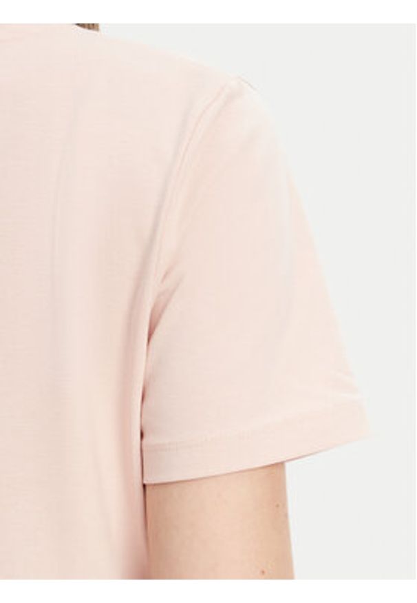 Guess T-Shirt V5YI12 J1314 Różowy Regular Fit. Kolor: różowy. Materiał: bawełna