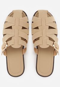 Renee - Beżowe Klapki Gladiatorki z Ozdobną Sprzączką Lusanatia. Okazja: na co dzień. Kolor: beżowy. Styl: casual #4
