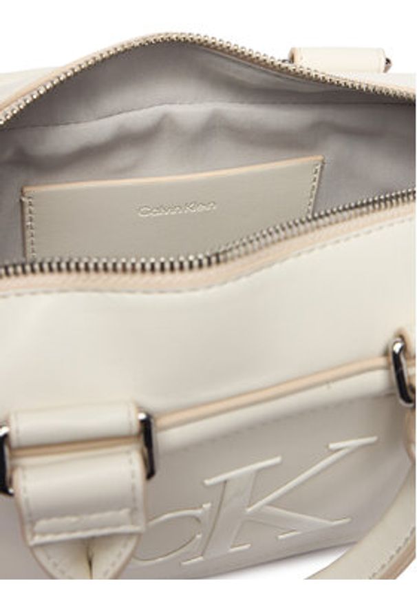 Calvin Klein Torebka Bold Ck Elongated Mini Tote LV04F3411G Biały. Kolor: biały. Materiał: skórzane