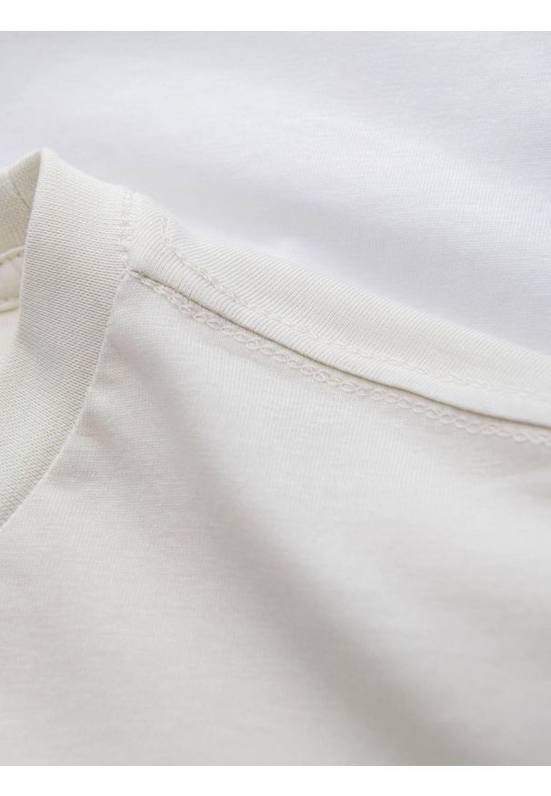 Ombre Clothing - T-shirt męski trójkolorowy w szerokie pasy - kremowo-biały V2 OM-TSCT-0152 - XL. Okazja: na co dzień. Kolor: biały. Materiał: bawełna, materiał. Wzór: aplikacja. Styl: casual