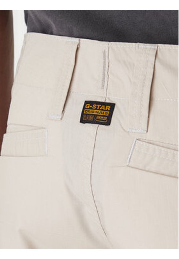 G-Star RAW - G-Star Raw Szorty materiałowe 3D Cargo D26222-D308 Écru Regular Fit. Materiał: bawełna
