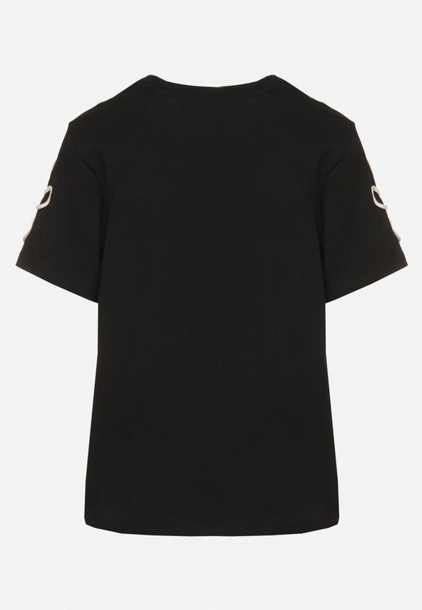 Born2be - Czarny T-shirt z Kwiatowymi Aplikacjami Tilenna. Okazja: na co dzień. Kolor: czarny. Materiał: jeans. Wzór: aplikacja, kwiaty. Styl: klasyczny, elegancki, casual