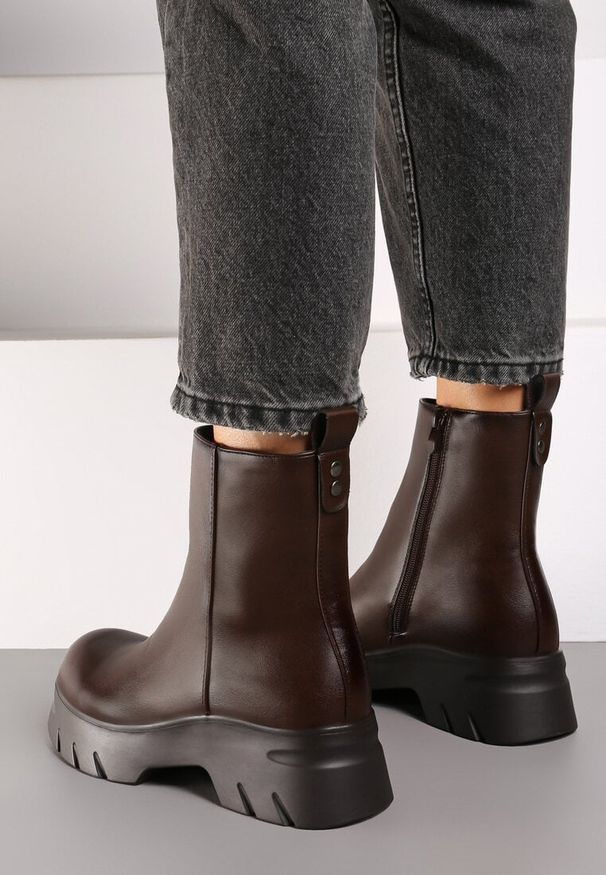 Born2be - Brązowe Ocieplone Botki Sztyblety na Płaskiej Podeszwie Teralea. Kolor: brązowy. Materiał: jeans. Obcas: na płaskiej podeszwie. Styl: elegancki, klasyczny