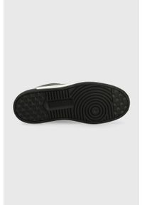 Calvin Klein Jeans sneakersy kolor czarny. Nosek buta: okrągły. Zapięcie: sznurówki. Kolor: czarny. Materiał: guma. Obcas: na platformie