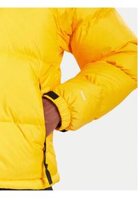 The North Face Kurtka puchowa 1996 Retro Nuptse NF0A3C8D Żółty Loose Fit. Kolor: żółty. Materiał: syntetyk. Styl: retro #3