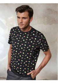 Sinsay - Koszulka - czarny. Kolor: czarny. Długość rękawa: krótki rękaw. Długość: krótkie. Styl: wizytowy