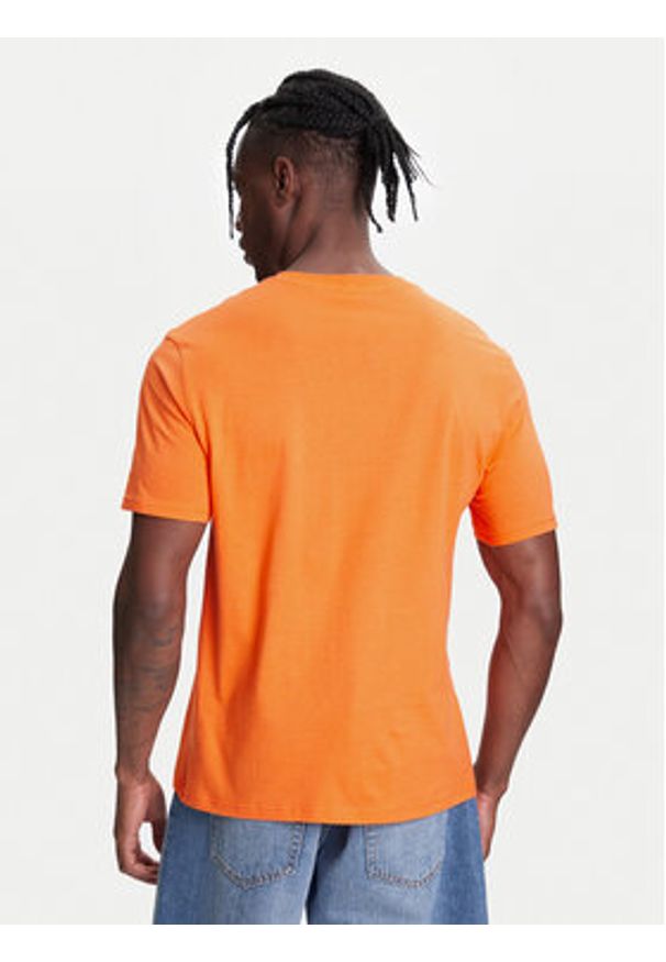 United Colors of Benetton - United Colors Of Benetton T-Shirt 3I1XU1096 Pomarańczowy Regular Fit. Kolor: pomarańczowy. Materiał: bawełna