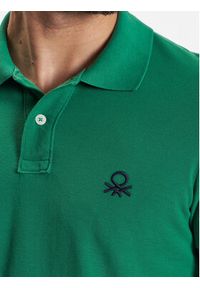 United Colors of Benetton - United Colors Of Benetton Polo 3089J3178 Zielony Slim Fit. Typ kołnierza: polo. Kolor: zielony. Materiał: bawełna