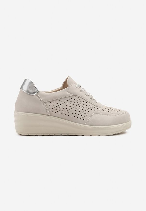 Born2be - Szare Sneakersy w Stylu Półbutów na Koturnie z Ażurową Cholewką Varzedi. Okazja: na co dzień, na spacer. Kolor: szary. Szerokość cholewki: normalna. Wzór: ażurowy. Sezon: lato. Obcas: na koturnie. Sport: turystyka piesza