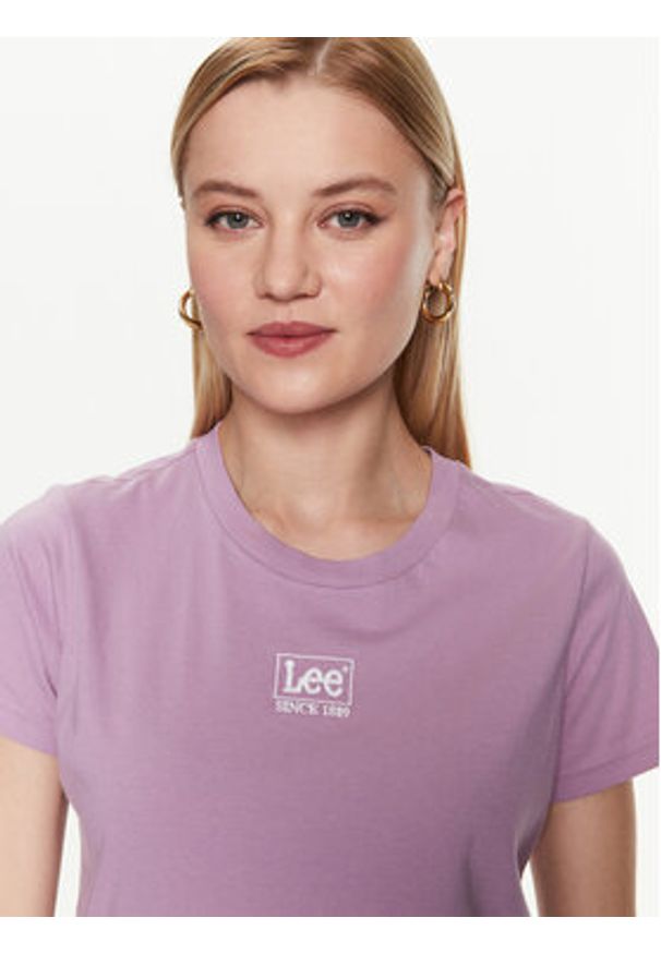 Lee T-Shirt L49EEHA39 112333683 Fioletowy Regular Fit. Kolor: fioletowy. Materiał: bawełna