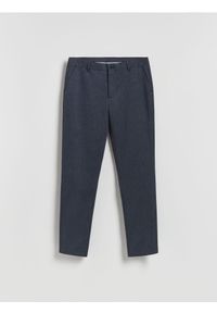 Reserved - Spodnie chino slim fit - granatowy. Kolor: niebieski. Materiał: tkanina, bawełna #1