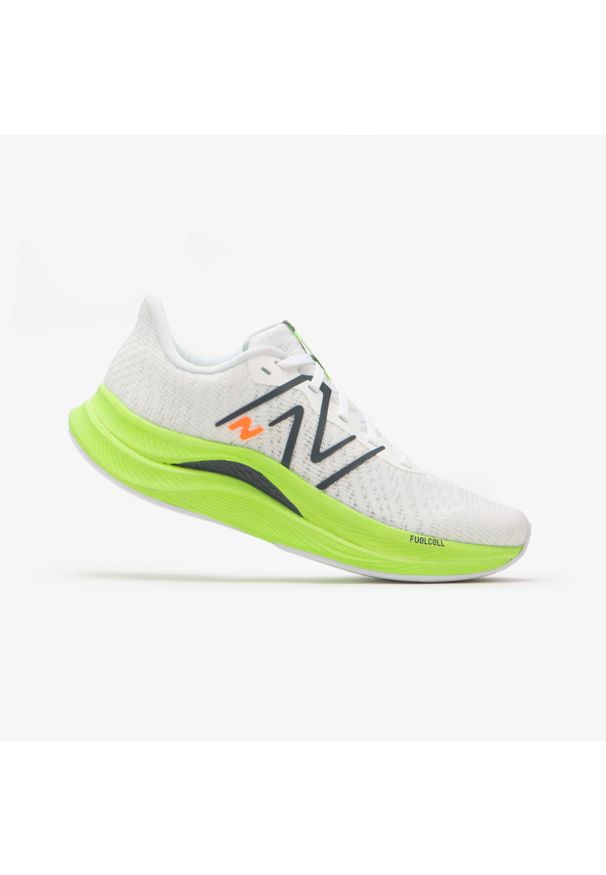 Buty do biegania damskie New Balance Fuelcell Propel V4. Kolor: zielony, biały, wielokolorowy, żółty. Materiał: materiał, włókno, kauczuk. Szerokość cholewki: normalna. Sport: bieganie