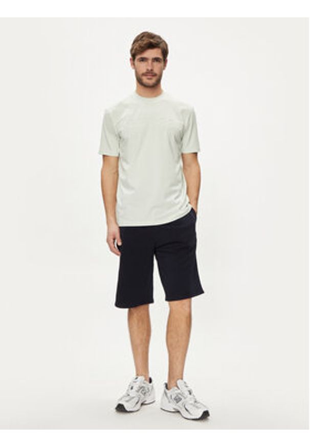 Guess Szorty materiałowe Clovis M4GD10 KBK32 Granatowy Loose Fit. Kolor: niebieski. Materiał: bawełna