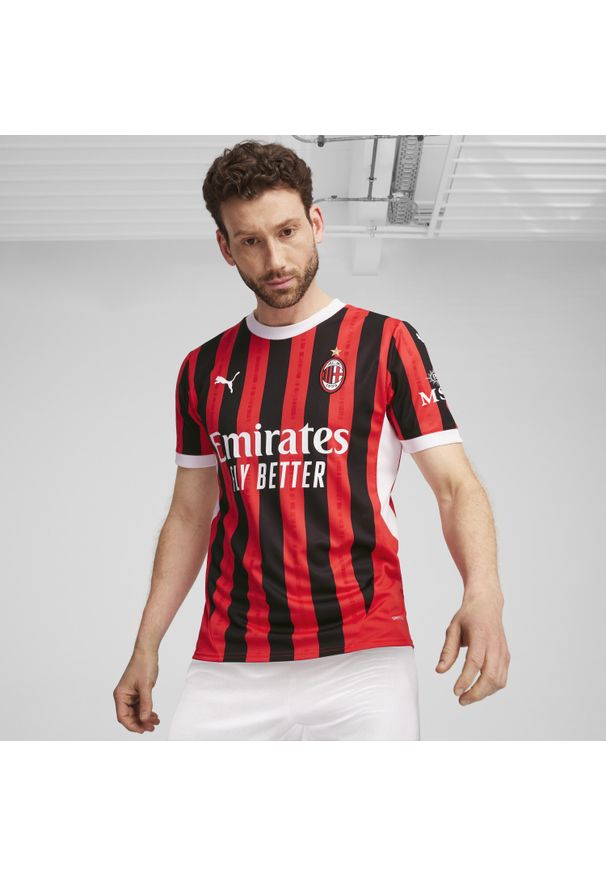 Koszulka piłkarska Puma AC Milan domowa sezon 24/25. Materiał: materiał. Sport: piłka nożna