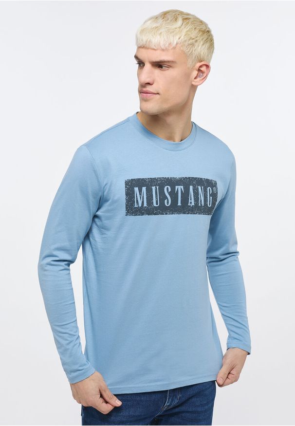 Mustang - MUSTANG Style Adrian C Print MĘSKA KOSZULKA DŁUGI RĘKAW Faded Denim 1013540 5124. Materiał: denim. Długość rękawa: długi rękaw. Długość: długie. Wzór: nadruk