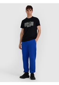 4f - 4F T-shirt regular z nadrukiem męski - czarny 3XL. Okazja: na co dzień. Kolor: czarny. Materiał: materiał, bawełna. Wzór: nadruk. Styl: casual