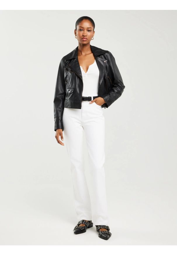 Big-Star - Jeansy damskie z prostą nogawką białe Winona 101. Kolor: biały. Sezon: zima, lato. Styl: sportowy