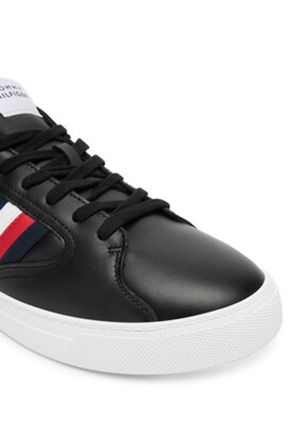 TOMMY HILFIGER - Tommy Hilfiger Sneakersy Icon Court Stripes FM0FM05628 Czarny. Kolor: czarny. Materiał: skóra