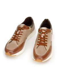 Wittchen - Męskie sneakersy ze skóry licowej. Okazja: na randkę, do pracy. Nosek buta: okrągły. Kolor: brązowy, beżowy, wielokolorowy. Materiał: skóra #8