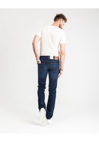 Mustang - MUSTANG TRAMPER TAPERED MĘSKIE SPODNIE JEANSOWE JEANSY DŻINSY DENIM BLUE 1015352 5000 982. Okazja: na co dzień. Wzór: kolorowy. Sezon: zima. Styl: elegancki, casual, klasyczny