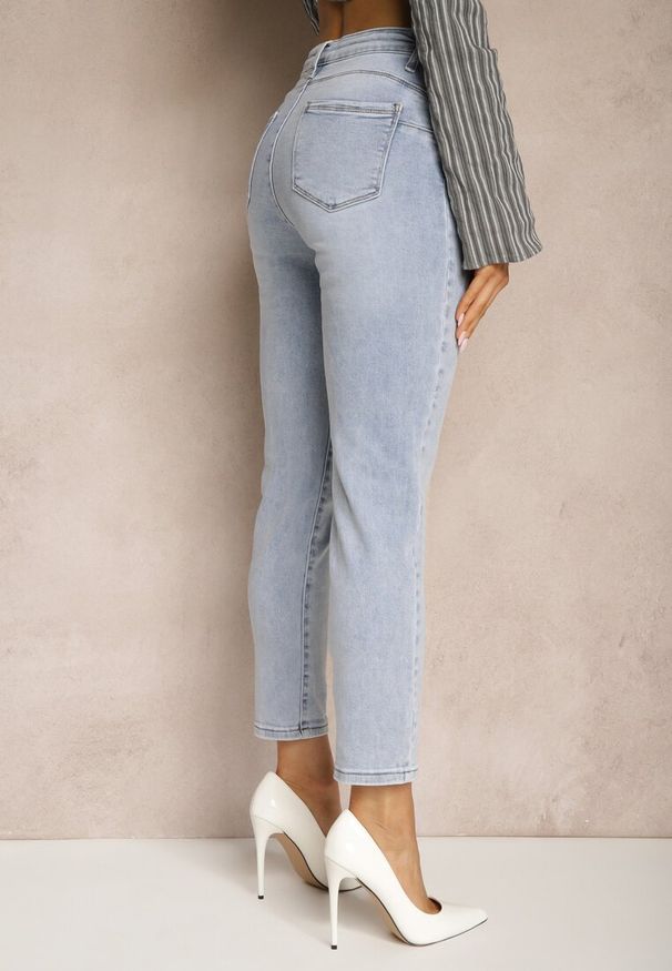 Renee - Jasnoniebieskie Jeansy z Bawełny Typu Skinny Selinda. Okazja: na co dzień. Kolor: niebieski. Wzór: aplikacja, gładki. Styl: klasyczny, elegancki, casual