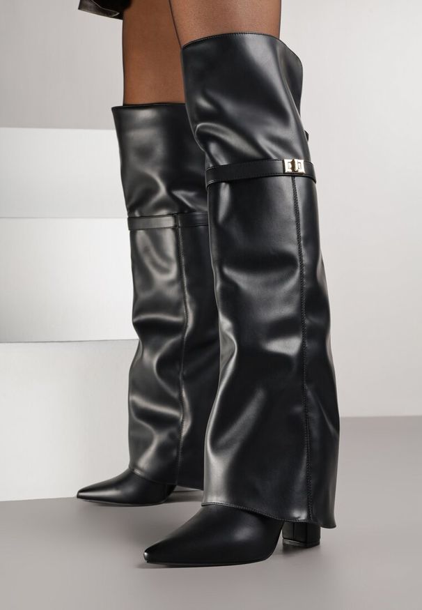 Born2be - Czarne Wysokie Kozaki na Słupku z Wywiniętą Cholewką i Paskiem z Klamerką Zaffela. Okazja: na co dzień, na imprezę. Zapięcie: pasek. Kolor: czarny. Materiał: jeans. Szerokość cholewki: normalna. Obcas: na słupku. Styl: casual, elegancki