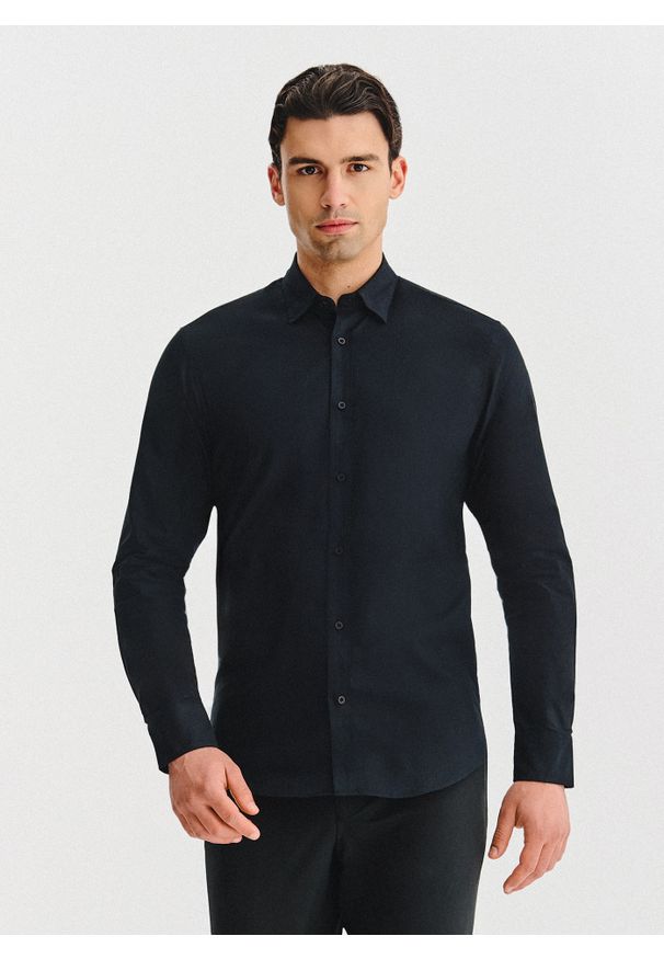 Pako Lorente - PAKO LORENTE – Czarna bawełniana koszula męska. Kolor: niebieski, czarny. Materiał: bawełna. Długość rękawa: długi rękaw. Długość: długie. Wzór: gładki