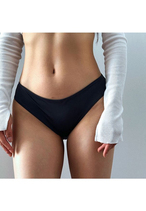 Intica - Figi trójkątne z wysokiej jakości materiałów na co dzień Moni. Kolor: biały. Materiał: materiał