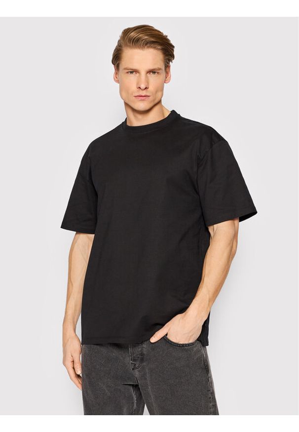 Only & Sons T-Shirt Fred 22022532 Czarny Relaxed Fit. Kolor: czarny. Materiał: bawełna